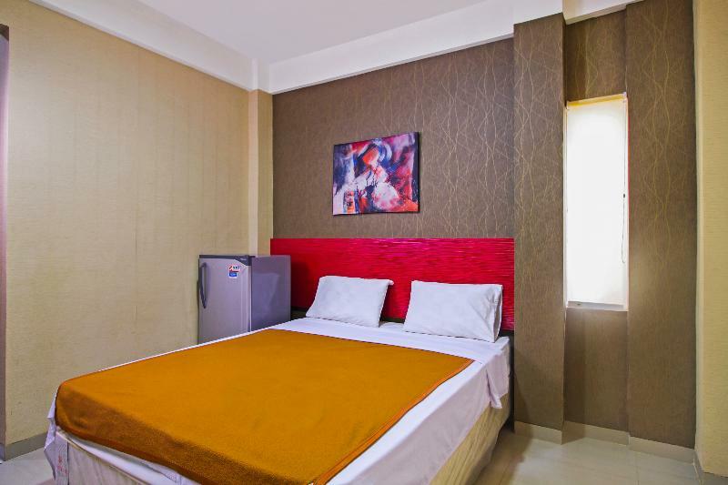 Reddoorz Near Cilandak Town Square Otel Cakarta Dış mekan fotoğraf