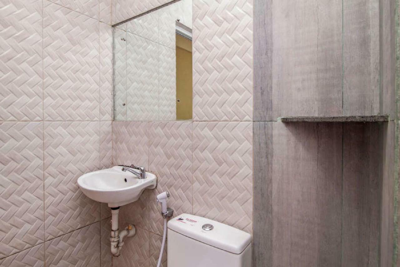 Reddoorz Near Cilandak Town Square Otel Cakarta Dış mekan fotoğraf